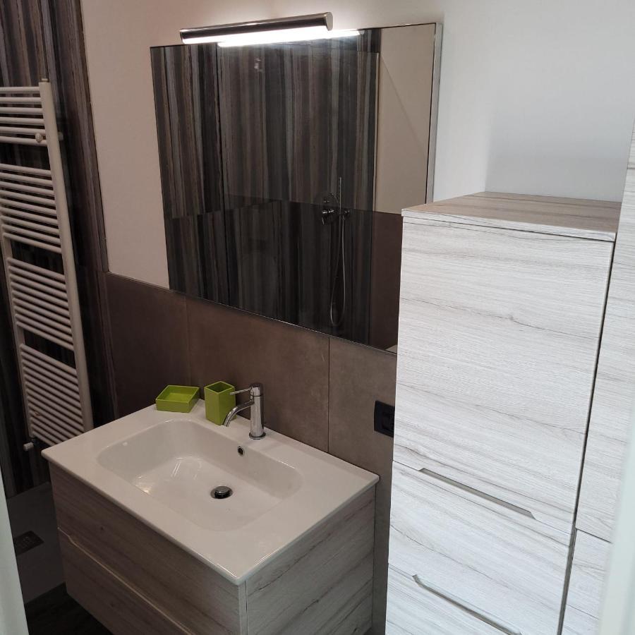 Ferienwohnung Meda Cozy Flat Mailand Exterior foto