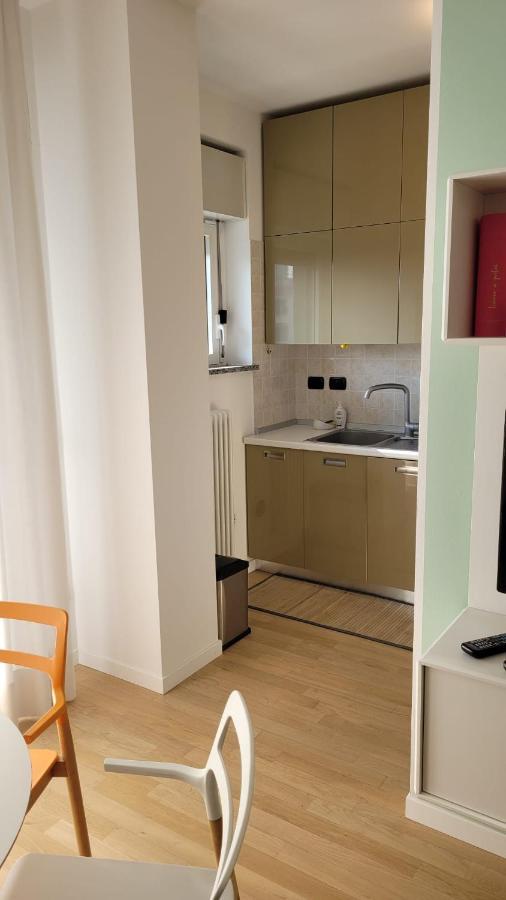 Ferienwohnung Meda Cozy Flat Mailand Exterior foto