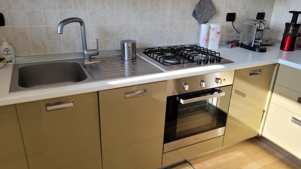 Ferienwohnung Meda Cozy Flat Mailand Exterior foto